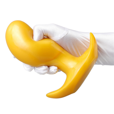 La sodomie joue des prises de bout de silicone pour des femmes et des hommes