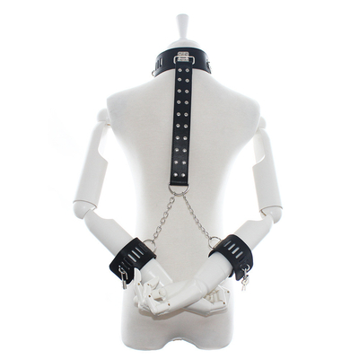 Harnais de servitude Collier gothique de mode, PU Sexy Punk Choker avec Dangle de cœur en alliage pour femme