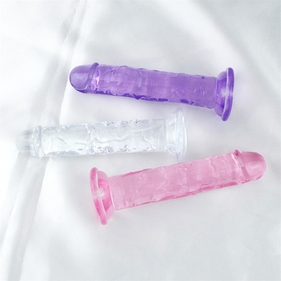 Une forte aspiration, un pénis artificiel, une gelée, un énorme gode pour femme, un vrai gode.
