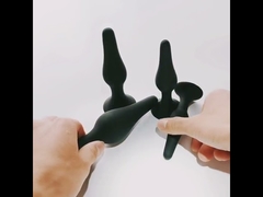 Jouets sexy 4 pièces ensemble de plug anal en silicone plug anal jouets sexuels pour adultes pour femmes, hommes et débutants (noir)
