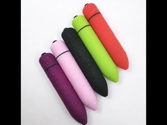 Vibromasseur Bullet avec pointe coudée pour une stimulation clitoridienne de précision, ambiance de rouge à lèvres rechargeable discrète avec 10 modes de vibration, stimulateur de point G de mamelon étanche, jouets sexuels pour femmes